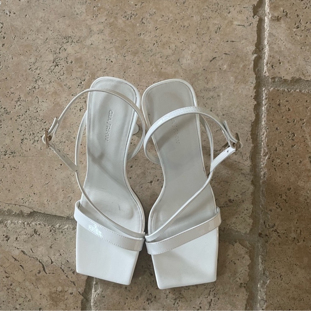 GIA/RHW Patent Leather Slingback Sandals - Picture 5 of 9